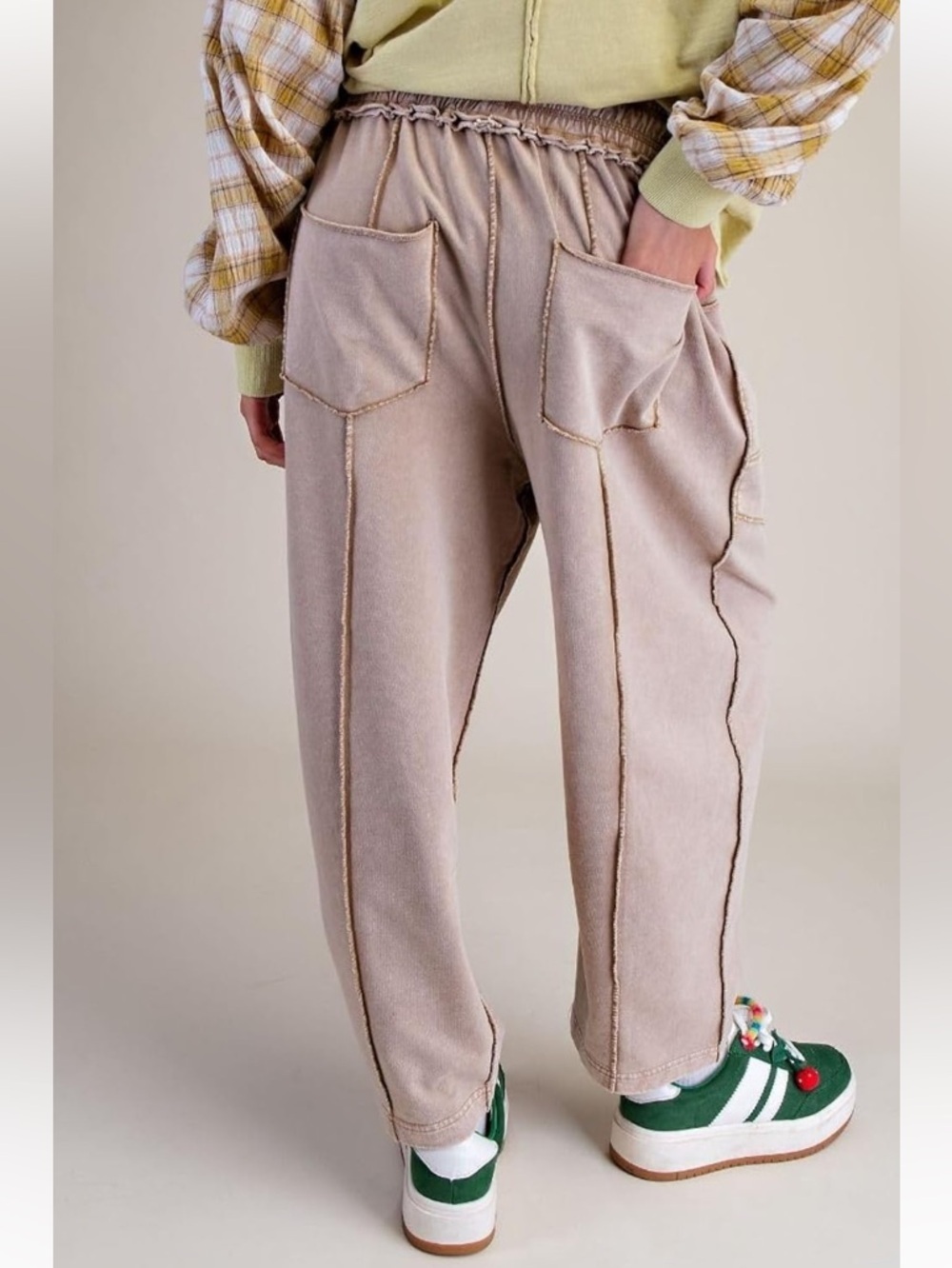 Easel Eryn Mineral Washed Terry Knit Barrel Leg Pants size small baked potato - Picture 4 of 4